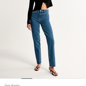 Abercrombie & Fitch Ultra High Rise 90s Straight Jean